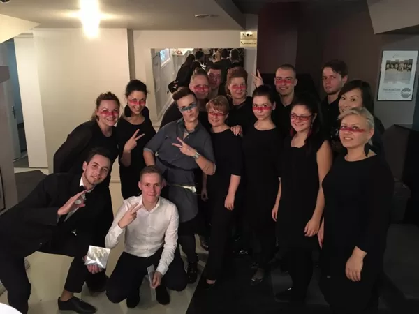 Dziedam kopā ar vokālo grupu "Latvian Voices", 2016. gada novembrī